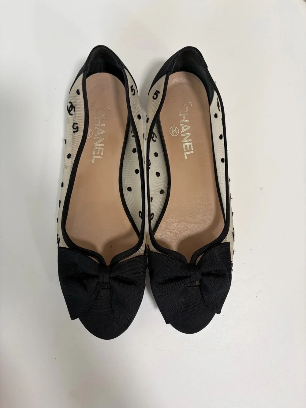 CHANEL Black & Mesh Ballet Flats size 39.5